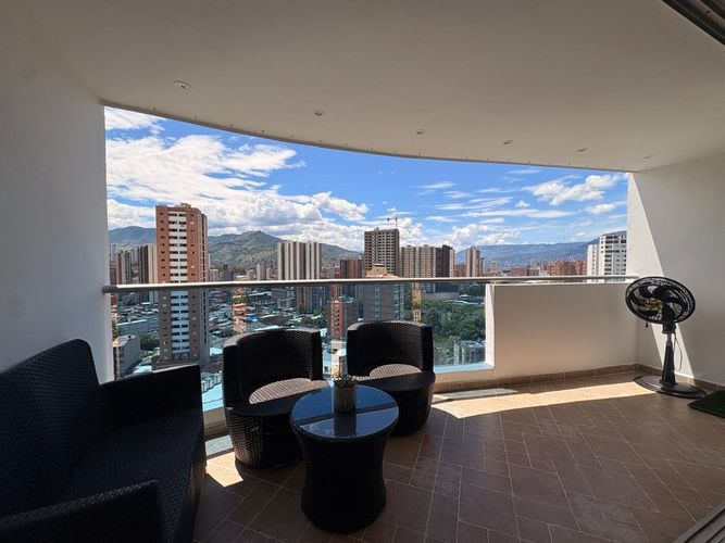 Apartamento de 3 alcobas en venta en Tres Esquinas, Sabaneta, 90 m² · foto 17 de 17