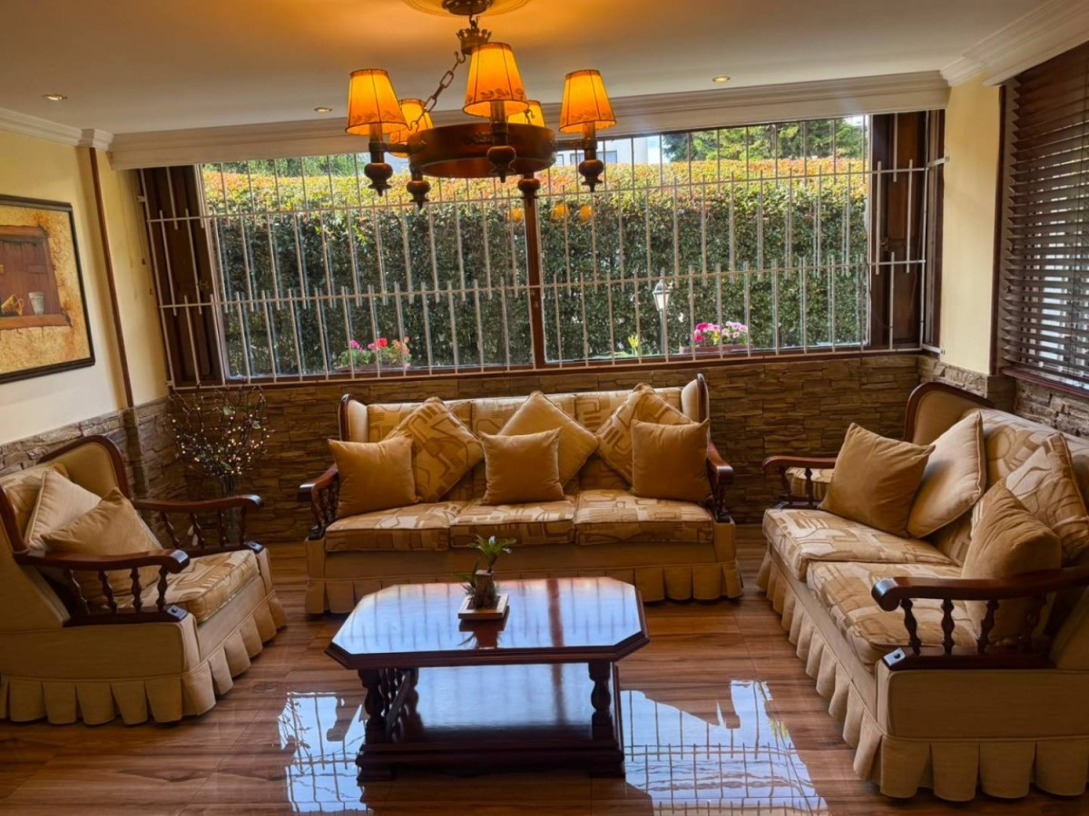 Casa en venta en Alhambra, Bogotá · foto 5 de 21