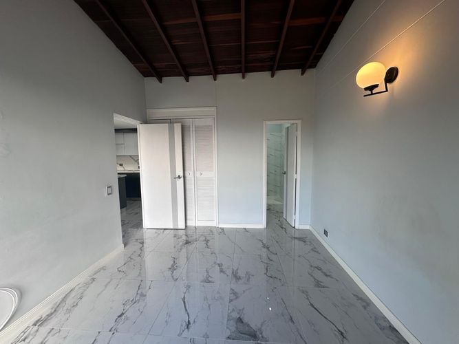 Apartamento de 2 alcobas en arriendo en El Poblado, Medellín, 68 m² · foto 10 de 18