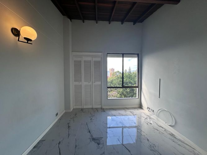 Apartamento de 2 alcobas en arriendo en El Poblado, Medellín, 68 m² · foto 12 de 18