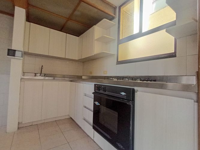 Apartamento de 2 alcobas en venta en Laureles, Medellín, 85 m² · foto 7 de 17