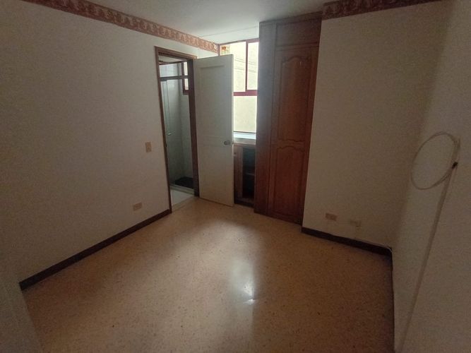 Apartamento de 2 alcobas en venta en Laureles, Medellín, 85 m² · foto 13 de 17