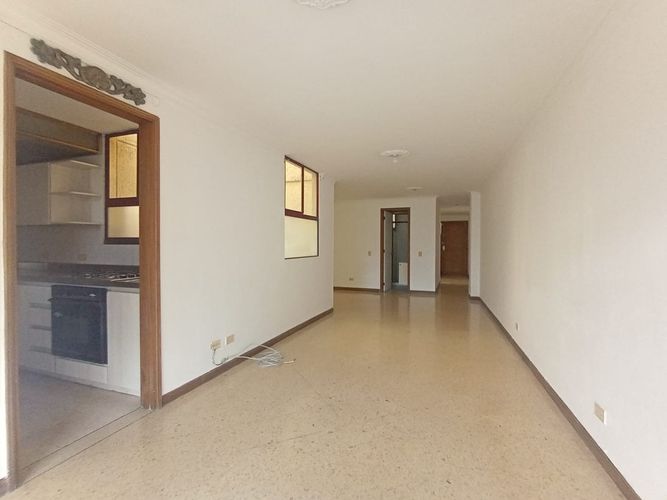 Apartamento de 2 alcobas en venta en Laureles, Medellín, 85 m² · foto 5 de 17