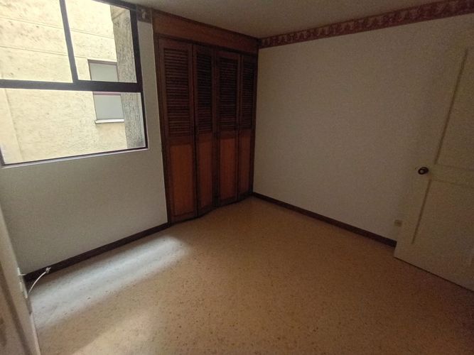 Apartamento de 2 alcobas en venta en Laureles, Medellín, 85 m² · foto 10 de 17