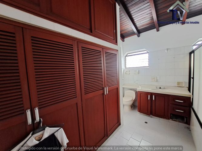 Casa de 6 alcobas en venta en Provenza, Bucaramanga, 400 m² · foto 8 de 16