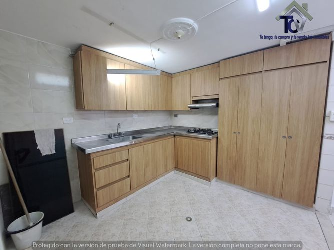 Casa de 6 alcobas en venta en La Victoria, Bucaramanga, 250 m² · foto 3 de 12