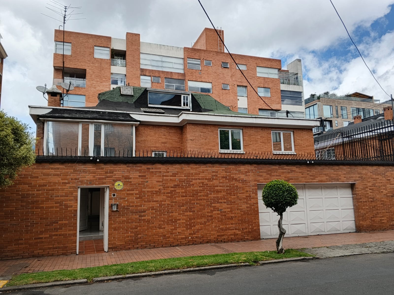 Casa en Arriendo en Santa barbara occidental, Bogotá