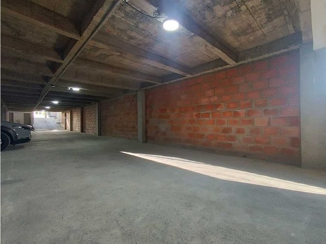 Bodega en arriendo en Milan, Manizales, 300 m² · foto 2 de 14