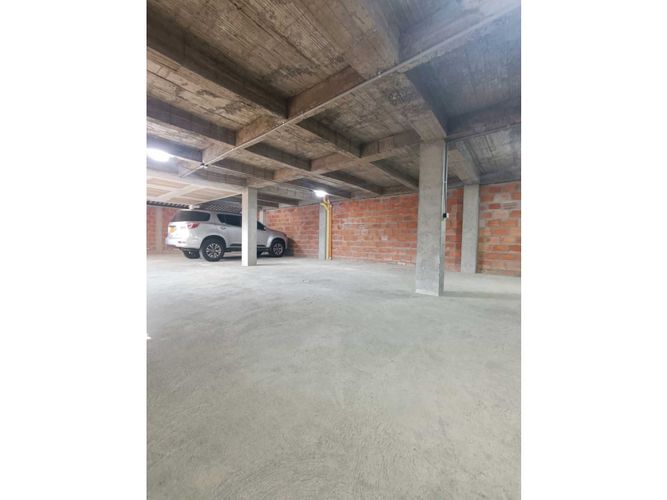 Bodega en arriendo en Milan, Manizales, 300 m² · foto 3 de 14