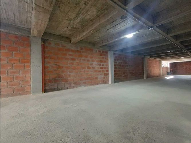 Bodega en arriendo en Milan, Manizales, 300 m² · foto 6 de 14