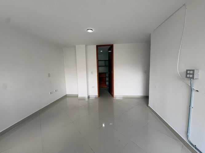 Apartamento de 3 alcobas en venta en Tres Esquinas, Sabaneta, 86 m² · foto 8 de 12