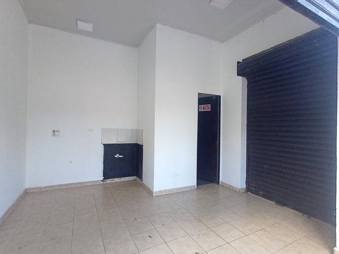 Local en arriendo en Laureles, Medellín, 18 m² · foto 2 de 9