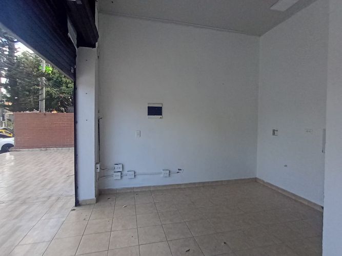 Local en arriendo en Laureles, Medellín, 18 m² · foto 4 de 9