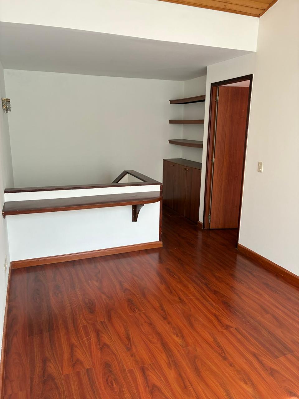 Casa en venta en Colina Campestre, Bogotá · foto 8 de 19