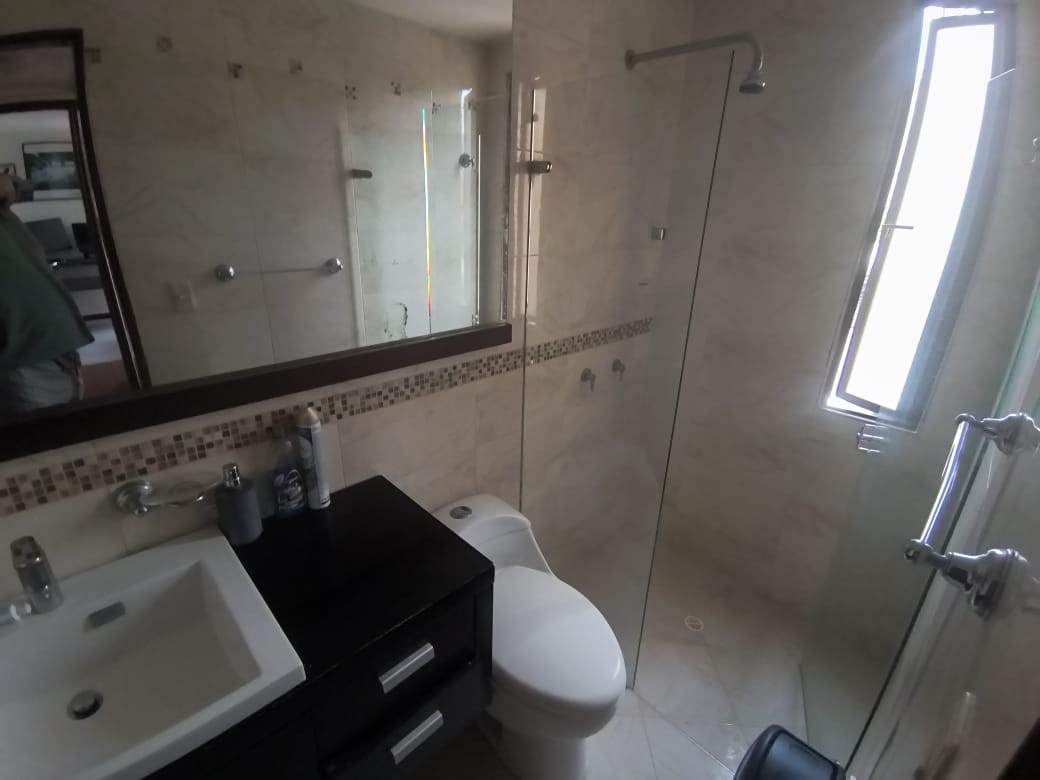 Casa en venta en Contador, Bogotá · foto 9 de 22