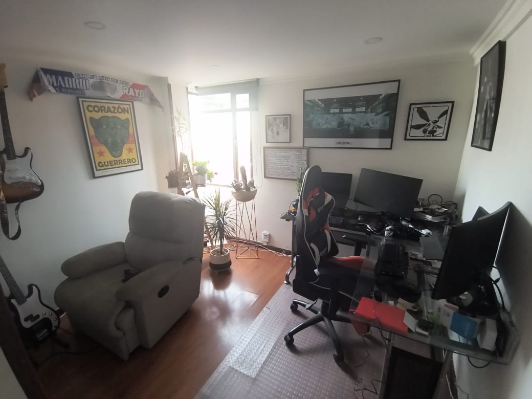 Casa en venta en Contador, Bogotá · foto 7 de 22