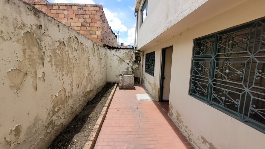 Casa de 6 alcobas en venta en Centro, Funza, 206 m² · foto 13 de 22