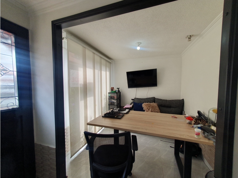Casa en venta en El Dorado, Pereira · foto 4 de 24
