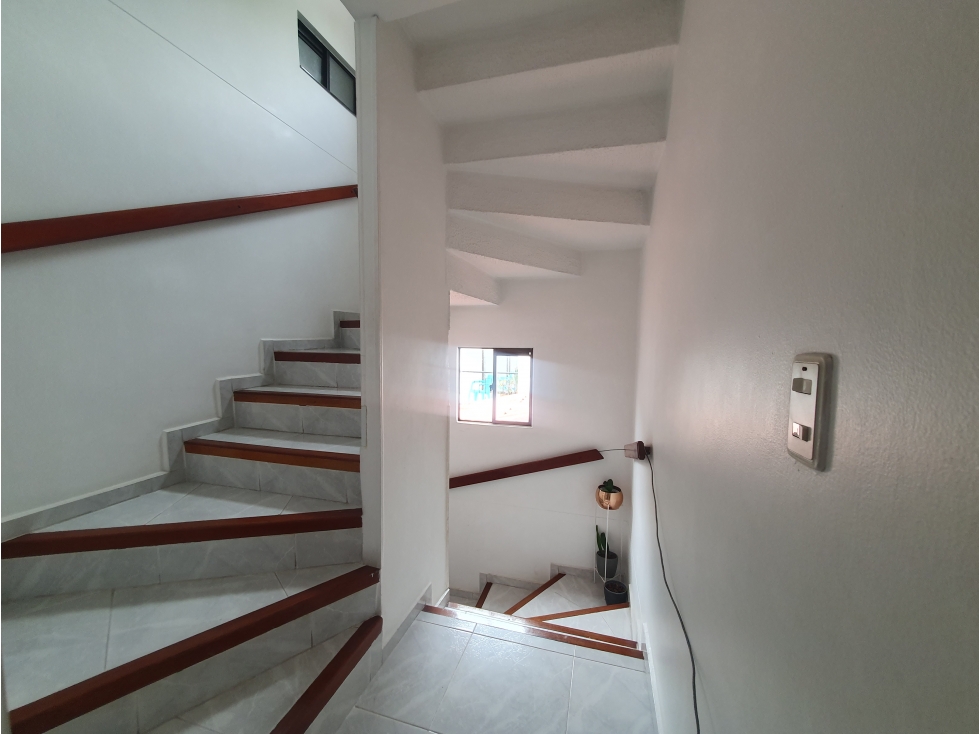 Casa en venta en El Dorado, Pereira · foto 9 de 24