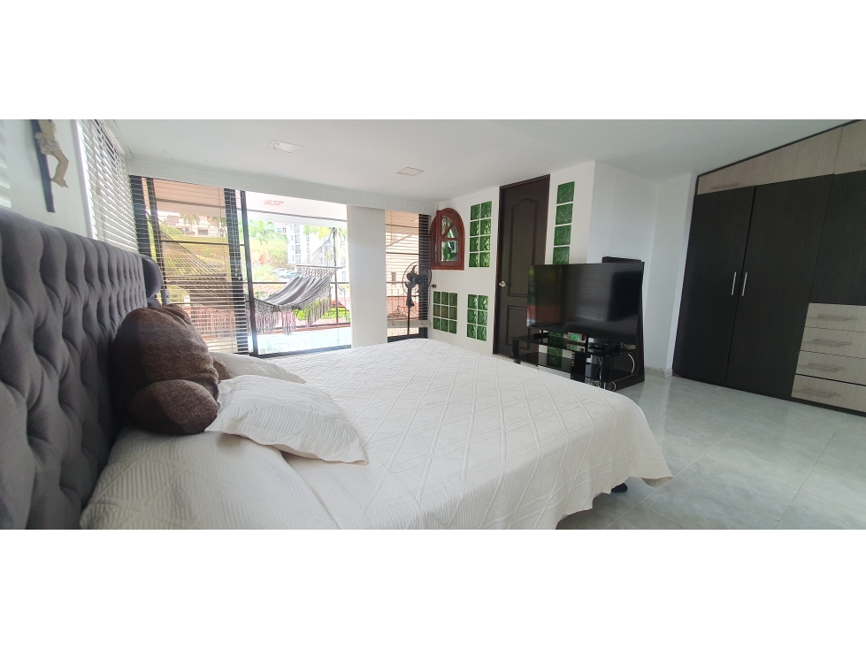 Casa en venta en El Dorado, Pereira · foto 12 de 24