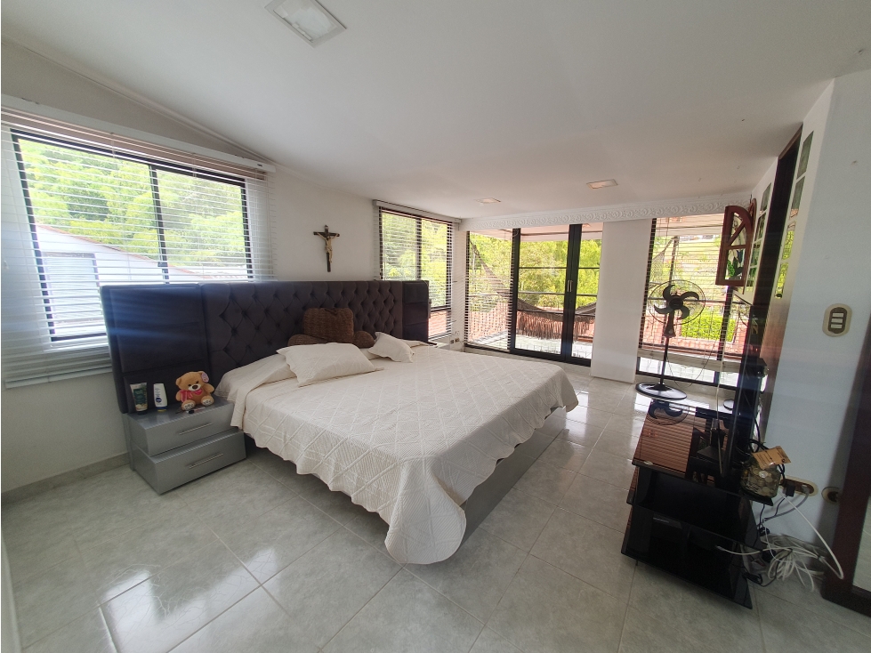 Casa en venta en El Dorado, Pereira · foto 13 de 24