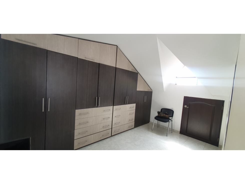 Casa en venta en El Dorado, Pereira · foto 18 de 24