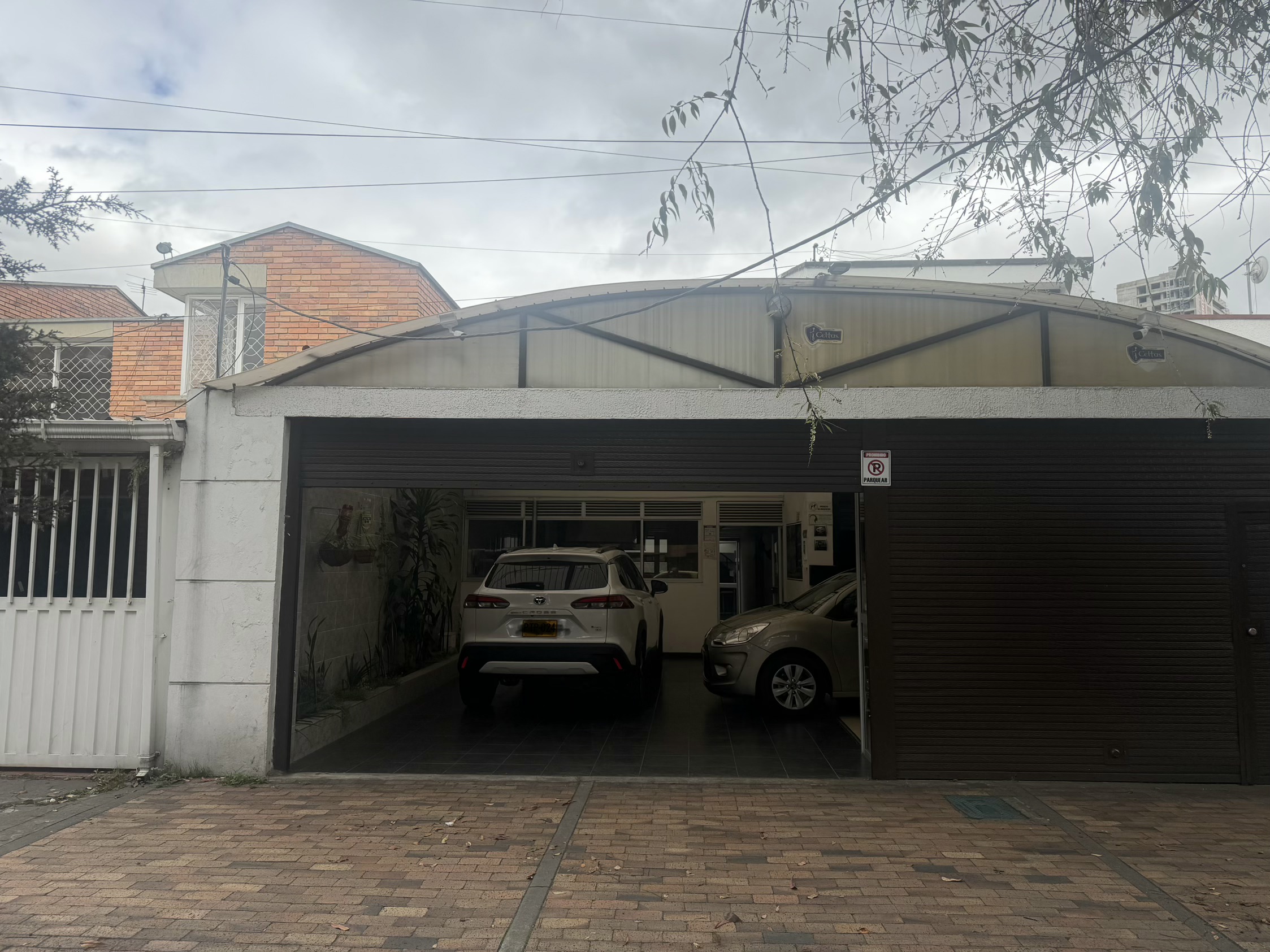 Casa en venta en Barrios Unidos, Bogotá · foto 2 de 24