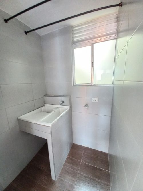 Apartamento de 3 alcobas en venta en San Martin, Ibagué, 45 m² · foto 16 de 24