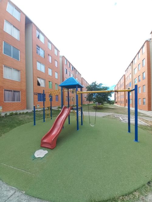 Apartamento de 3 alcobas en venta en San Martin, Ibagué, 45 m² · foto 23 de 24