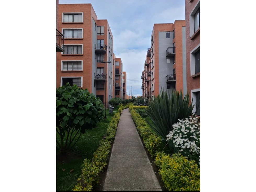 Apartamento en venta en Ub. Prados De San Andres, Mosquera · foto 2 de 21
