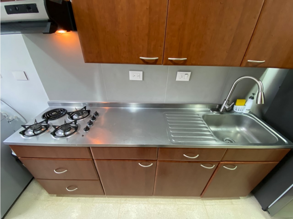 Apartamento en arriendo en Laureles, Medellín · foto 2 de 21