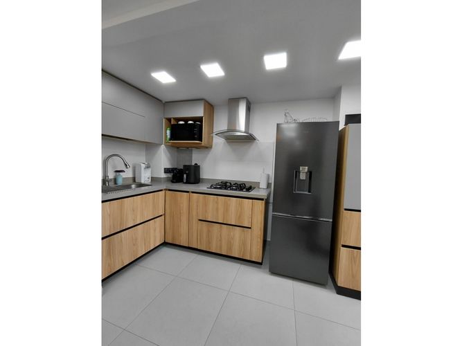 Apartamento de 2 alcobas en venta en Cuatro Esquinas, Rionegro, 49 m² · foto 2 de 10