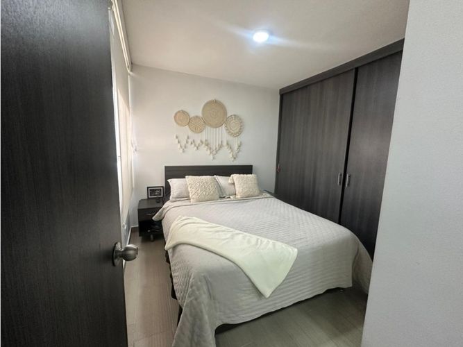 Apartamento de 3 alcobas en venta en Cuatro Esquinas, Rionegro, 58 m² · foto 8 de 9