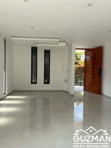 5BR House in La Florida (450 m²)