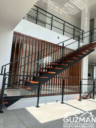 5BR House in La Florida (450 m²) - 2