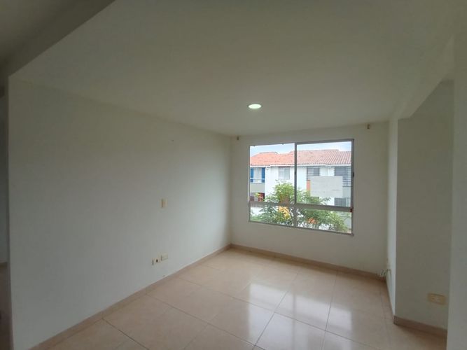 Apartamento de 2 alcobas en venta en San Isidro, Jamundí, 45 m² · foto 12 de 24