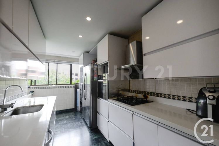 Apartamento de 5 alcobas en venta en El Diamante No. 2, Medellín, 150 m² · foto 8 de 20