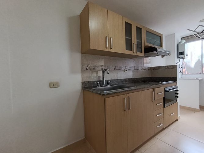Apartamento de 3 alcobas en arriendo en Loma De La Doctora, Sabaneta, 80 m² · foto 9 de 19