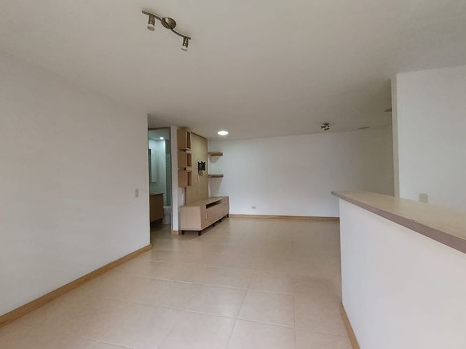 Apartamento de 3 alcobas en arriendo en Loma De La Doctora, Sabaneta, 80 m² · foto 12 de 19