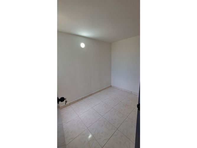 Apartamento de 3 alcobas en venta en Cabecera San Antonio De Prado, Medellín, 42 m² · foto 8 de 11