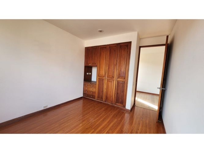 Apartamento de 4 alcobas en venta en Altos De Suba, Bogotá, 151 m² · foto 11 de 15