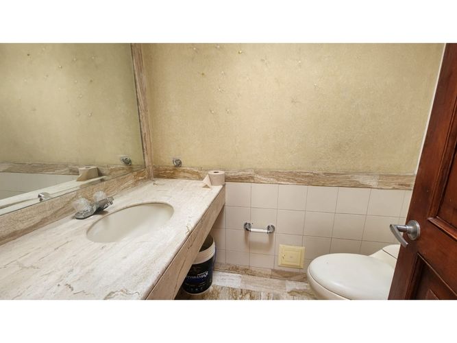 Apartamento de 4 alcobas en venta en Altos De Suba, Bogotá, 151 m² · foto 14 de 15