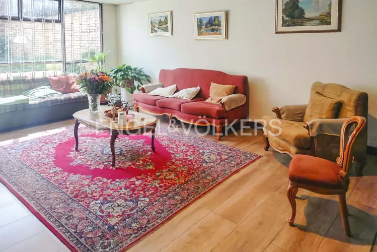 Casa de 4 alcobas en venta en La Castellana, Bogotá, 238 m² · foto 2 de 16