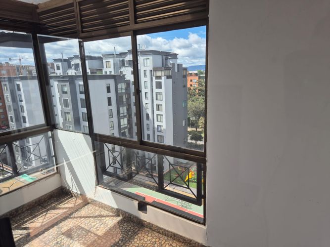 Apartamento en venta en Ciudad Salitre, Bogotá · foto 8 de 19