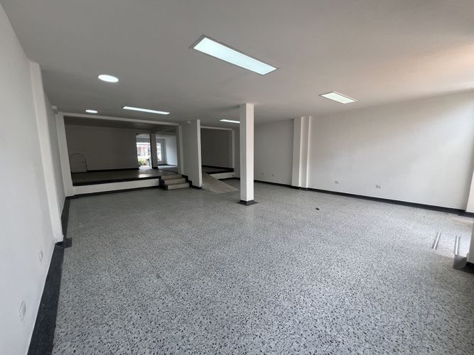 Casa de 4 alcobas en arriendo en Barzal Bajo Sur, Villavicencio, 300 m² · foto 3 de 22