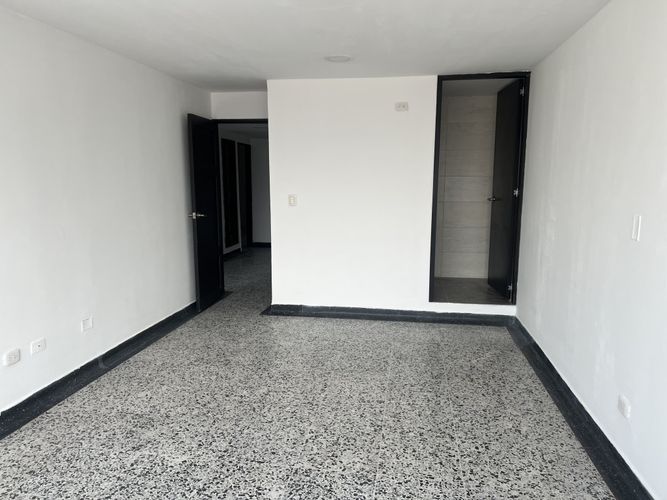 Casa de 4 alcobas en arriendo en Barzal Bajo Sur, Villavicencio, 300 m² · foto 10 de 22