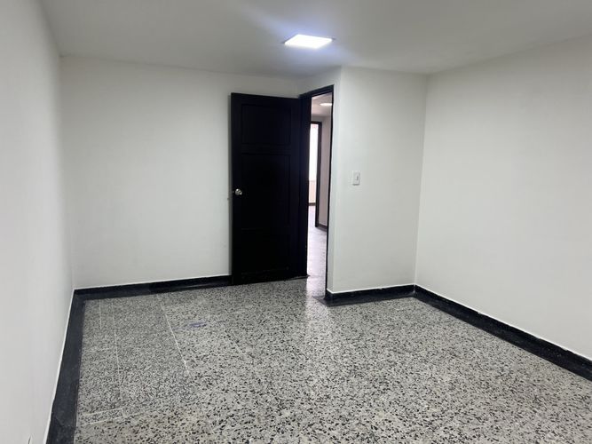 Casa de 4 alcobas en arriendo en Barzal Bajo Sur, Villavicencio, 300 m² · foto 16 de 22