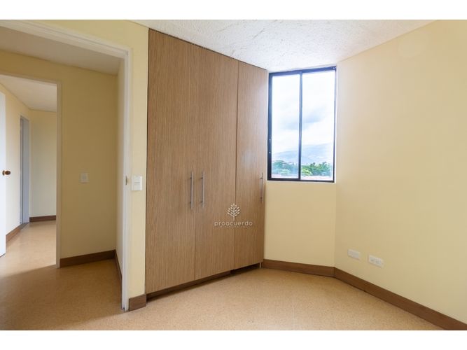 Apartamento de 3 alcobas en venta en San Bernardo, Medellín, 74 m² · foto 9 de 16