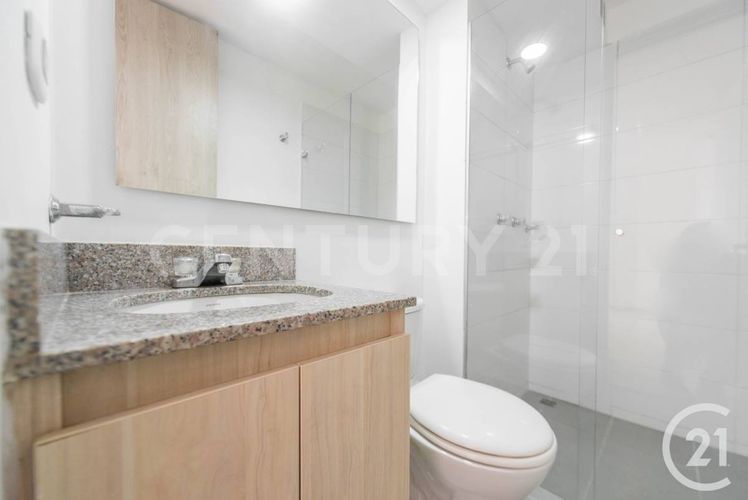 Apartamento de 3 alcobas en venta en Loma De Los Bernal, Medellín, 72 m² · foto 8 de 21