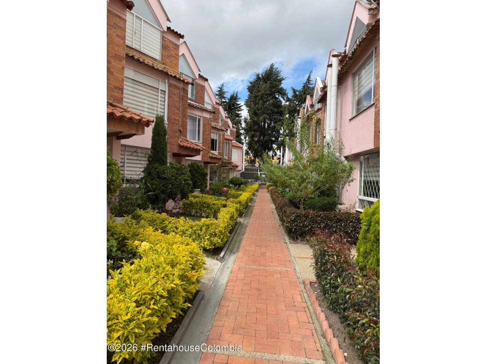 Casa en venta en La Campiña, Bogotá · foto 2 de 20